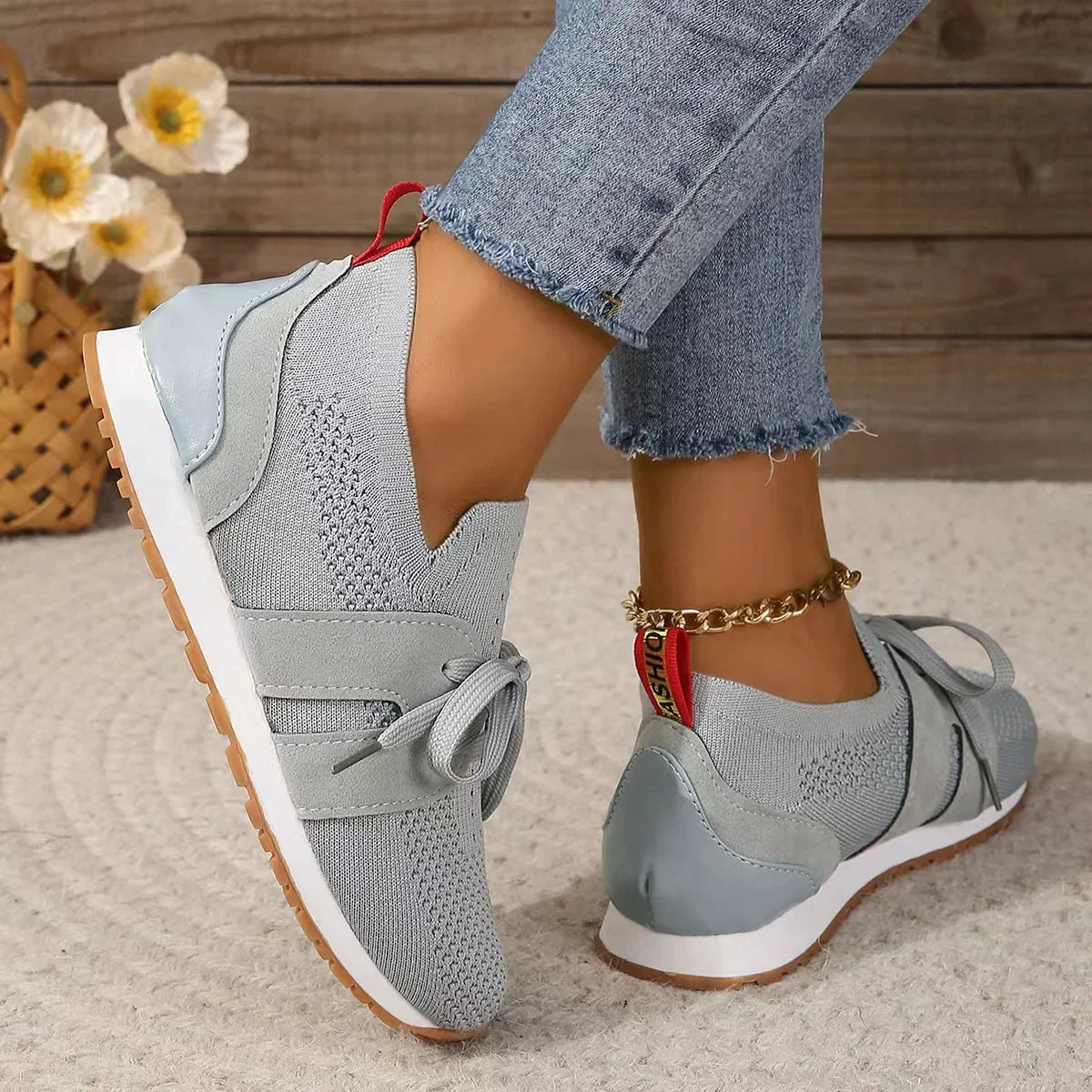 Women's Lace-Up Mesh Comfort Shoes